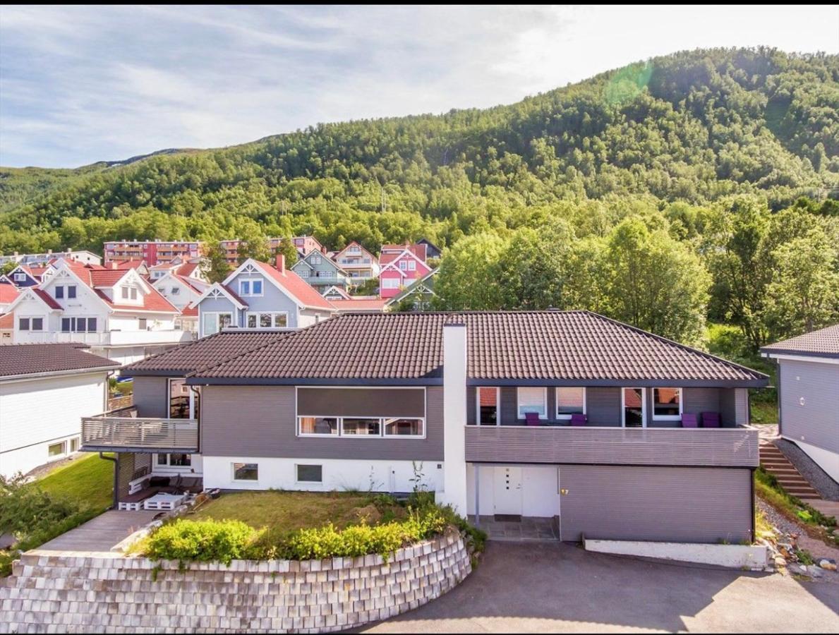 Bramy Apartments The Home Tromsø Buitenkant foto